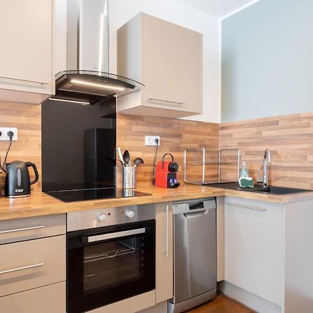 Renovated Apartment 3Bed 2Bath ليل المظهر الخارجي الصورة