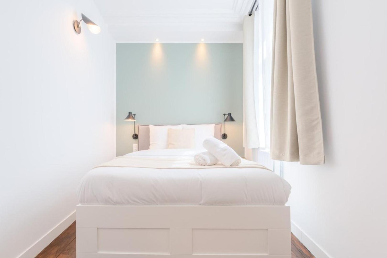 Renovated Apartment 3Bed 2Bath ليل المظهر الخارجي الصورة