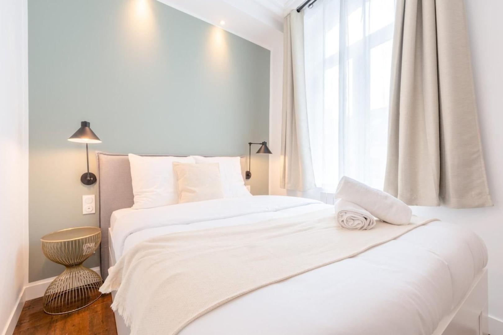 Renovated Apartment 3Bed 2Bath ليل المظهر الخارجي الصورة