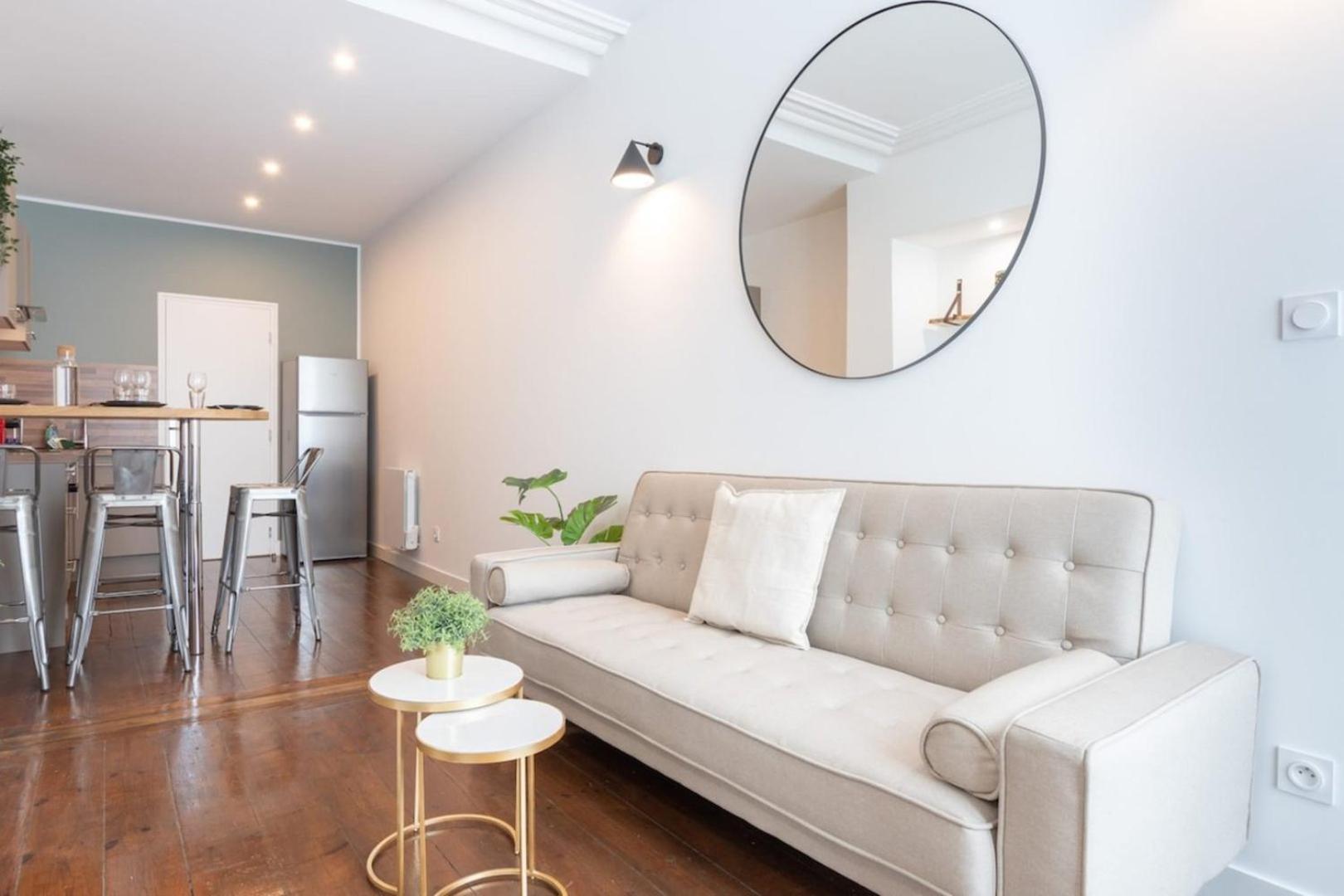 Renovated Apartment 3Bed 2Bath ليل المظهر الخارجي الصورة