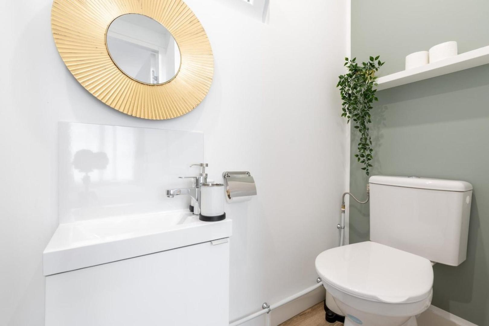 Renovated Apartment 3Bed 2Bath ليل المظهر الخارجي الصورة