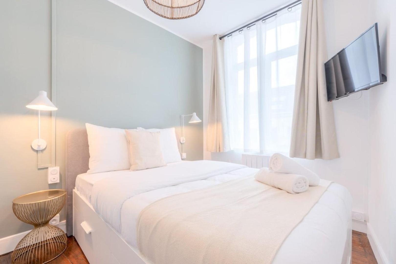 Renovated Apartment 3Bed 2Bath ليل المظهر الخارجي الصورة